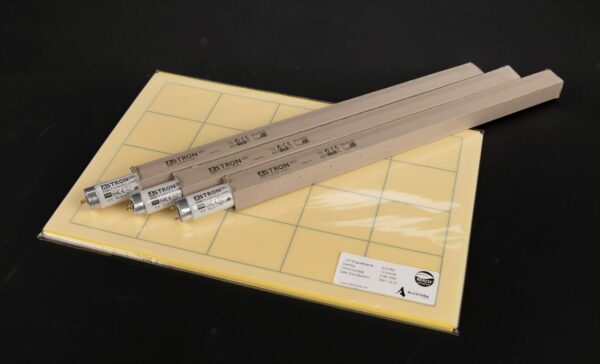 glueboard,adhesive sheets,blueboard,stickyboard,alcochem,i-trap,flytrap,flylamp,blueboard